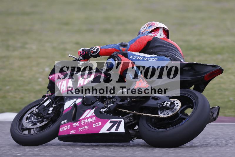 /09 19.04.2026  Caremotion get faster ADR/Gruppe gelb/710